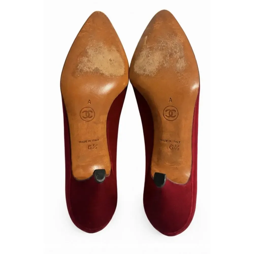 CHANEL Red Satin Pointed Toe Pumps Heels Gold Interior Made Italy Size 6.5